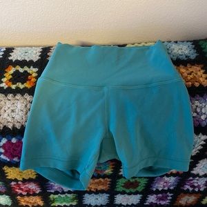 Lululemon wunder under training shorts
